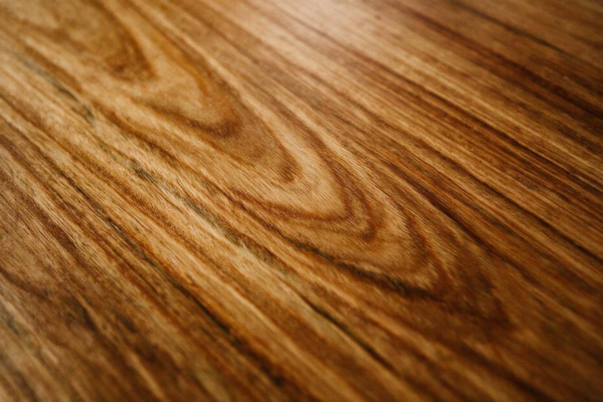 Oak staircase & balustrade, detail